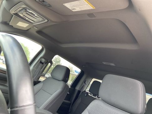 Used 2024 Chevrolet Silverado 1500 LT AWD/4WD image 29