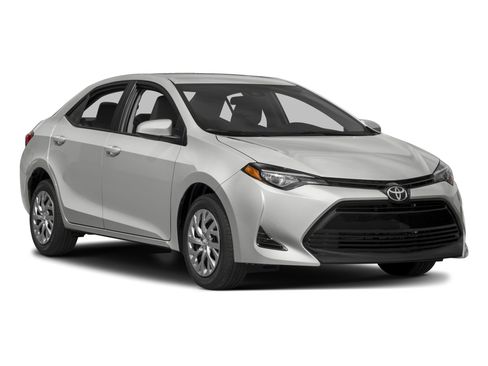 Used 2017 Toyota Corolla LE image 7