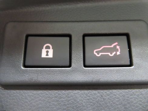 Used 2023 Subaru Outback Touring AWD/4WD image 41