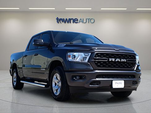 Used 2024 RAM 1500 Big Horn AWD/4WD image 9