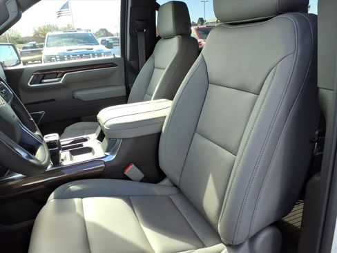 New 2026 Chevrolet Silverado 1500 LT image 12