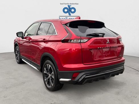 Used 2022 Mitsubishi Eclipse Cross SEL AWD/4WD image 4