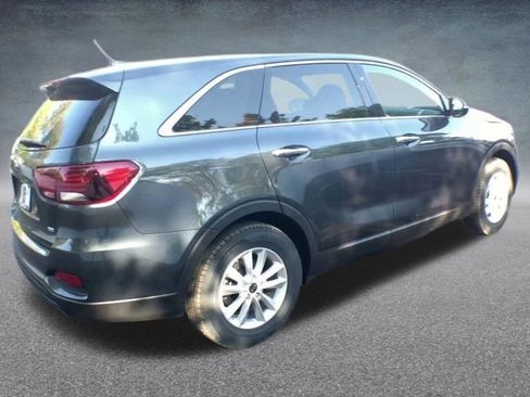 Used 2020 Kia Sorento LX FWD image 23