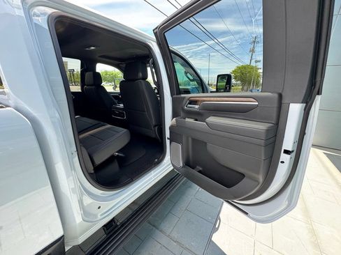 New 2026 Chevrolet Silverado 3500 High Country w/ High Country Premium Package AWD/4WD image 23