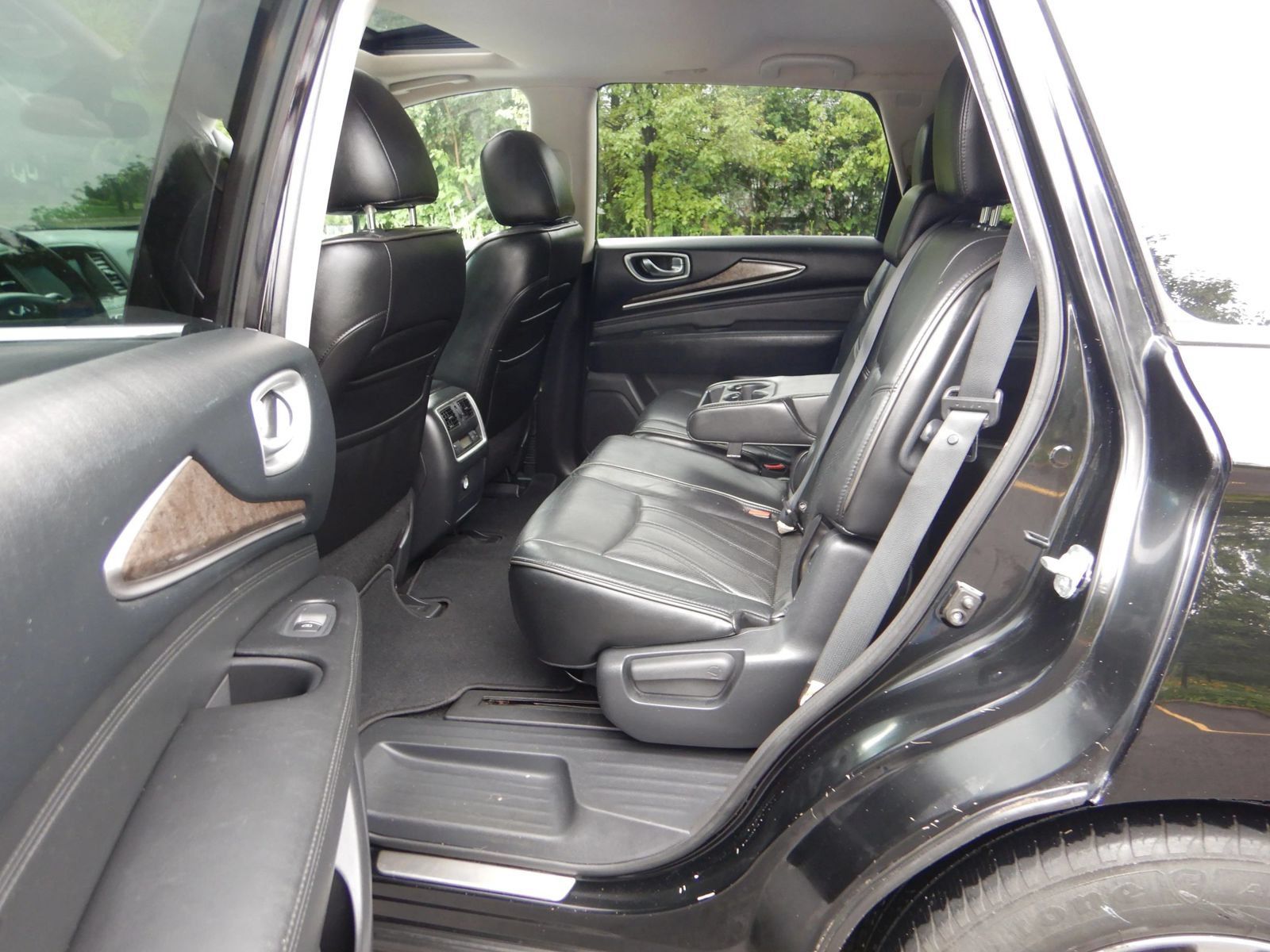 Used 2015 INFINITI QX60 Luxe w/ Premium Plus Package AWD/4WD image 17