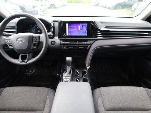 Used 2025 Toyota Camry LE FWD image 22