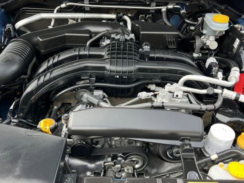 Used 2021 Subaru Crosstrek 2.0i Premium image 20