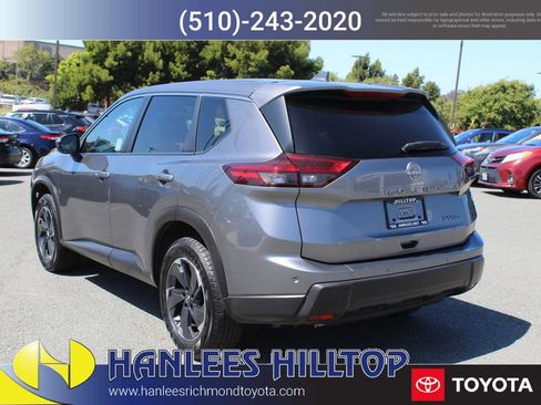 Used 2024 Nissan Rogue SV AWD/4WD image 9