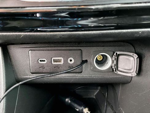 Used 2022 Buick Encore GX Select image 32