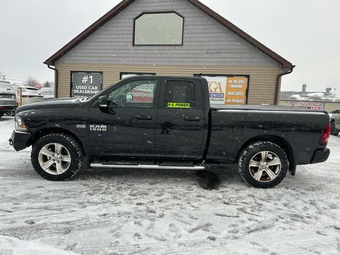 Used 2018 RAM 1500 Sport w/ Convenience Group image 8