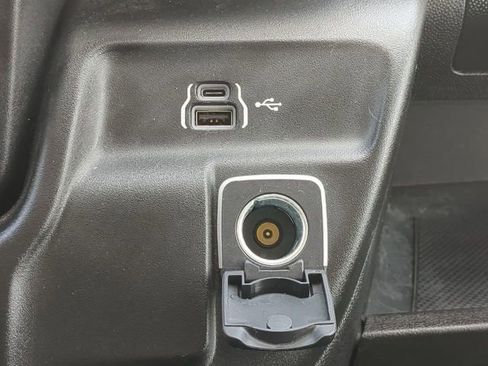 Used 2025 RAM ProMaster 2500 w/ U-Haul Equipment Group FWD image 23