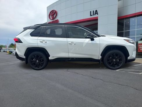 Used 2023 Toyota RAV4 XSE AWD/4WD image 2