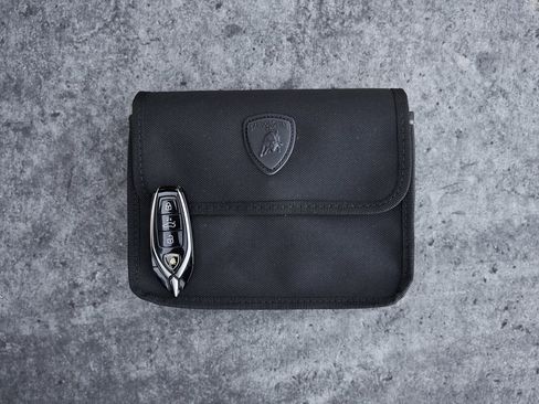 Used 2025 Lamborghini Urus SE image 91