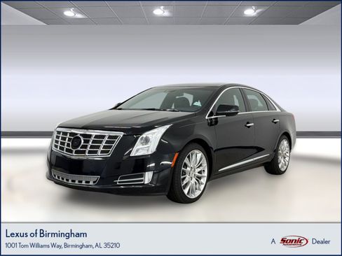 Used 2014 Cadillac XTS Platinum FWD image 1