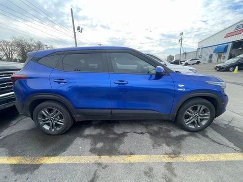 Used 2023 Kia Seltos LX image 5