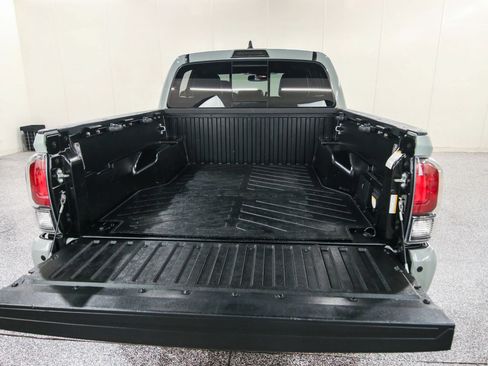 Used 2021 Toyota Tacoma TRD Pro AWD/4WD image 33