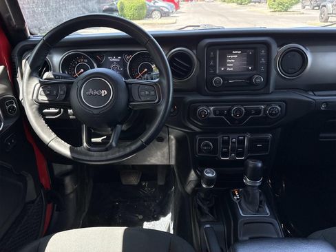 Used 2018 Jeep Wrangler Unlimited Sport S AWD/4WD image 8