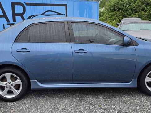 Used 2013 Toyota Corolla S w/ Preferred Accessory Pkg #2 FWD image 8