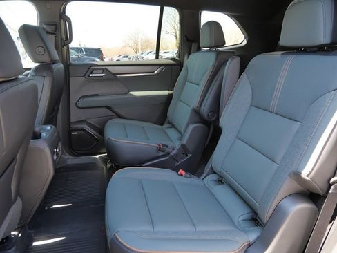 New 2026 GMC Acadia AT4 w/ Luxury Package AWD/4WD image 35