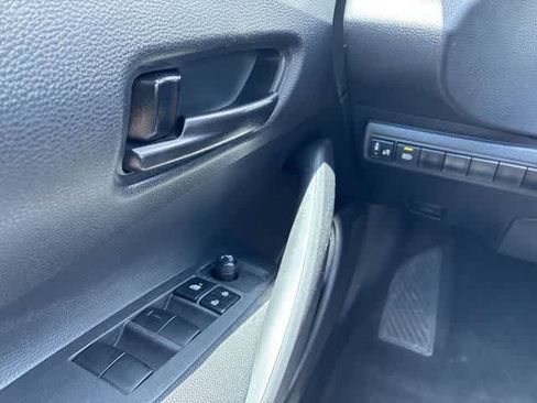 Used 2022 Toyota Corolla LE FWD image 38