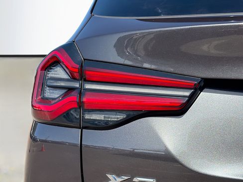 Used 2022 BMW X3 sDrive30i w/ Premium Package 2 image 10