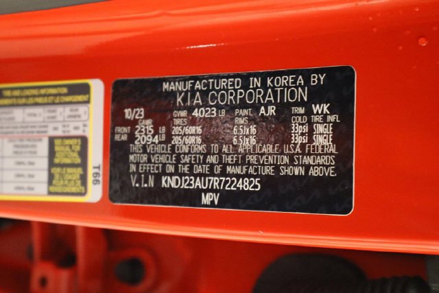 Used 2024 Kia Soul LX w/ LX Technology Package FWD image 39