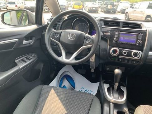 Used 2019 Honda Fit LX image 38