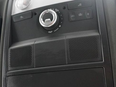 Used 2012 Volkswagen Jetta GLI FWD image 25