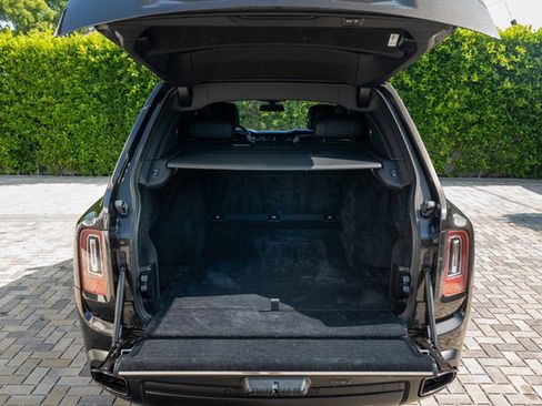 Used 2020 Rolls-Royce Cullinan Black Badge AWD/4WD image 92