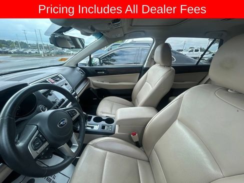 Used 2017 Subaru Outback 2.5i Limited AWD/4WD image 12