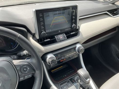 Used 2021 Toyota RAV4 Limited AWD/4WD image 15