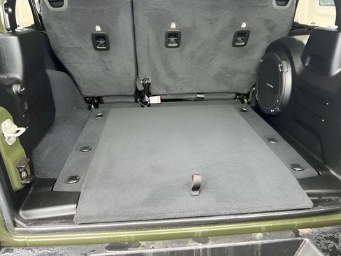Used 2022 Jeep Wrangler Unlimited Sport AWD/4WD image 19