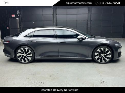 Used 2022 Lucid Air Grand Touring image 7