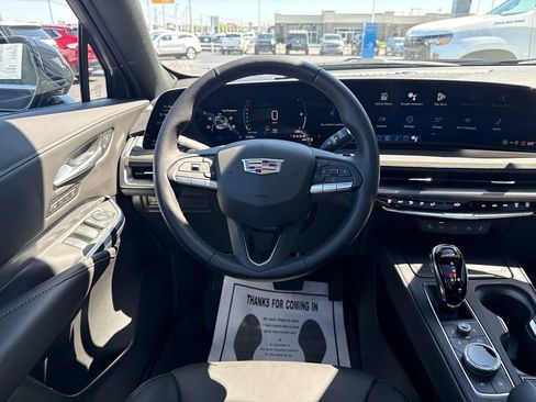 Used 2025 Cadillac XT4 Premium Luxury w/ Cold Weather Package image 16