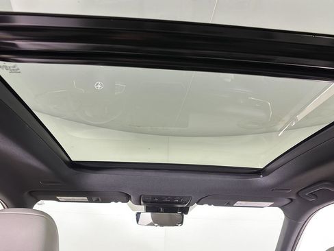 Used 2025 Toyota Grand Highlander AWD Hybrid image 29