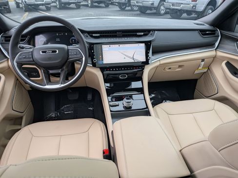 New 2026 Jeep Grand Cherokee L Limited image 22