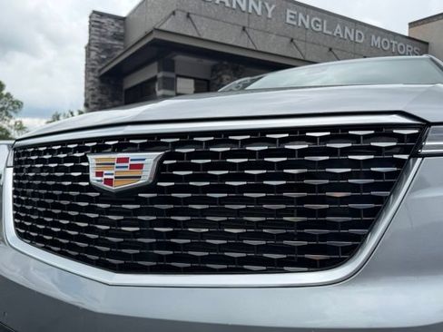 Used 2024 Cadillac XT6 Premium Luxury w/ LPO, Floor Liner Package AWD/4WD image 7