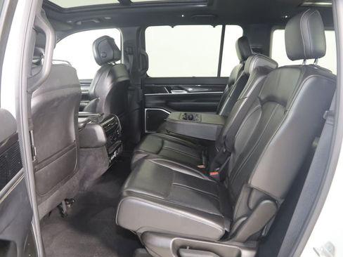 Used 2022 Jeep Wagoneer Series I w/ Convenience Group I AWD/4WD image 52