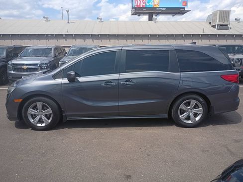 Used 2019 Honda Odyssey EX image 4