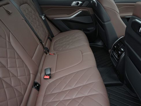 Used 2024 BMW X5 M60i w/ Climate Comfort Package AWD/4WD image 41