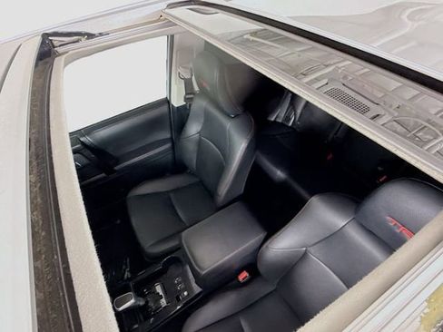 Certified 2021 Toyota 4Runner TRD Off-Road Premium w/ Moonroof Package AWD/4WD image 22