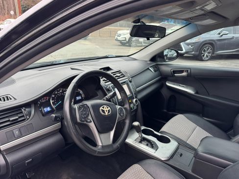 Used 2012 Toyota Camry SE image 11