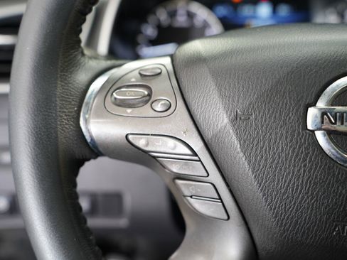 Used 2019 Nissan Murano Platinum w/ Cargo Package FWD image 13