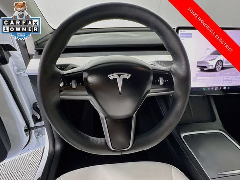 Used 2024 Tesla Model Y Long Range AWD/4WD image 13