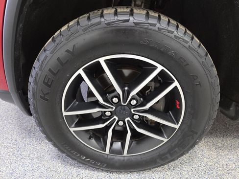 Used 2020 Jeep Grand Cherokee Trailhawk image 38