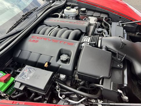Used 2012 Chevrolet Corvette Convertible w/ 2LT Preferred Equipment Group RWD image 32