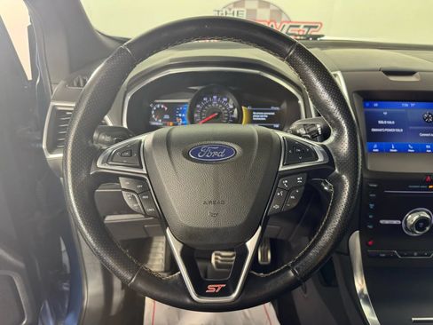 Used 2019 Ford Edge ST w/ Convenience Package AWD/4WD image 13