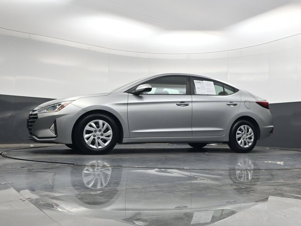 Used 2020 Hyundai Elantra SE FWD image 38