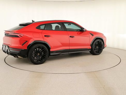 Used 2025 Lamborghini Urus SE AWD/4WD image 7