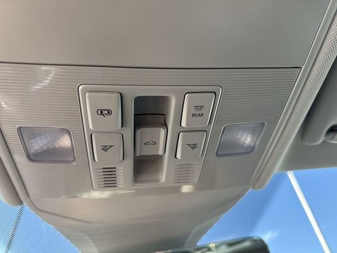 New 2026 Volkswagen Jetta SE FWD image 12